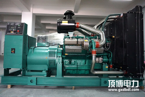 頂博電力與廣西納川房地產(chǎn)簽訂700千瓦上海乾能柴油發(fā)電機(jī)組