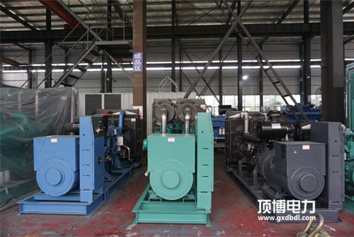 柴油發(fā)電機(jī)組氣門間隙過大過小都不行，一定要重視