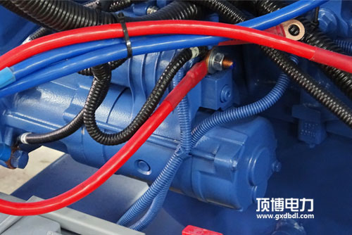 帕金斯發(fā)電機組機油里有水？高手的3種方法處理！