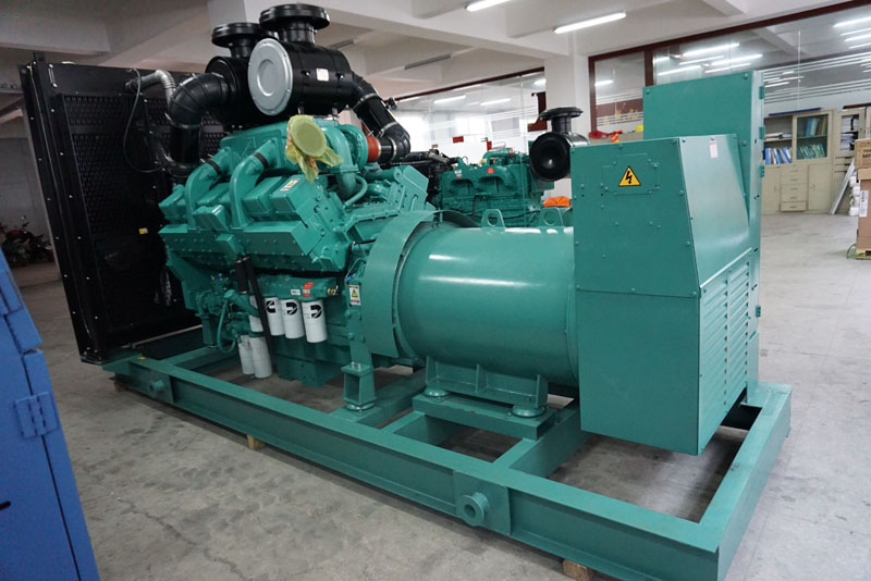 200KW康明斯 上?？破蛛姍C(jī) 眾智控制器